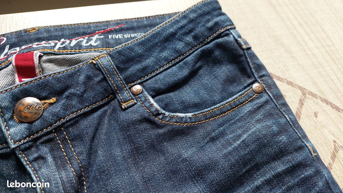 Jean Esprit Femme Taille 29/32 Bleu – Occasion Très Bon état