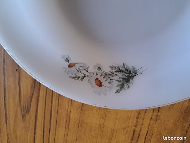 3 SUITE DE PLATS RONDS CREUX A SALADE ARCOPAL DECOR MARGUERITE
