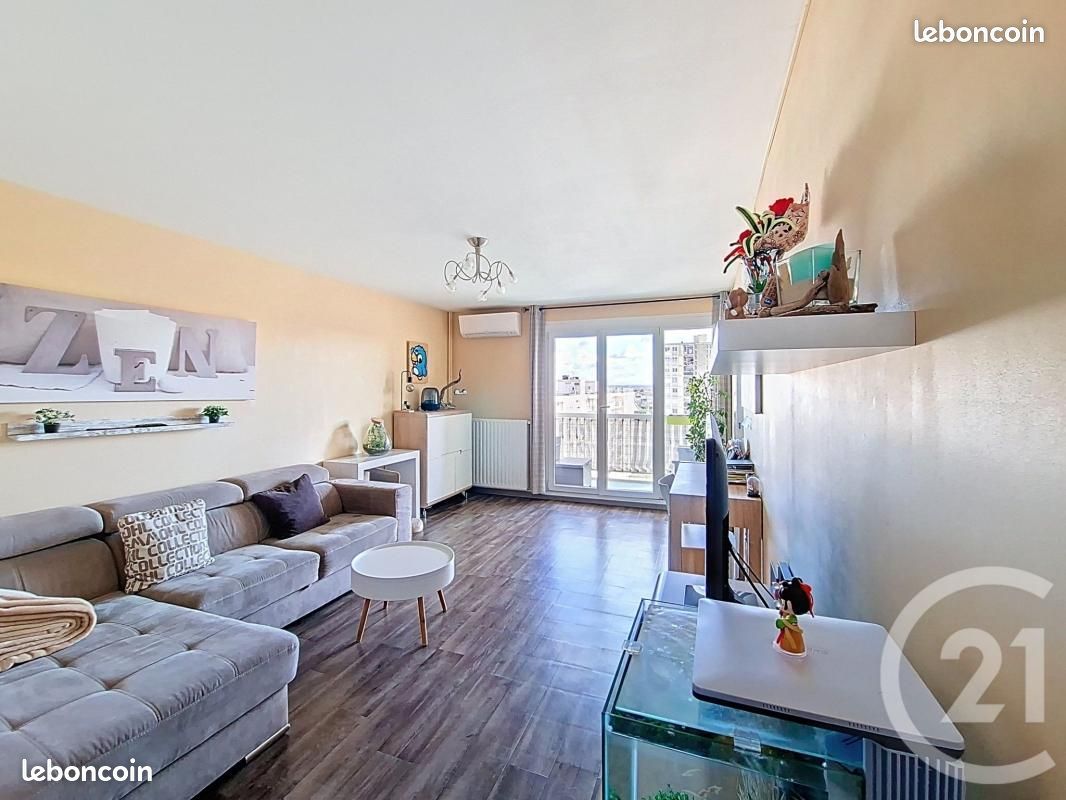 Appartement 4 pièces 80 m² · à Corbas · 80 m² · 1 150 €/mois