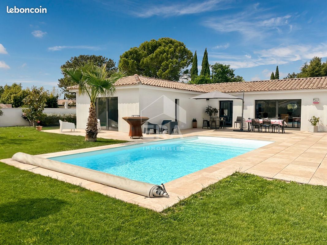 Maison 8 pièces 233 m² · à Mollégès · 233 m² · 997 000 €
