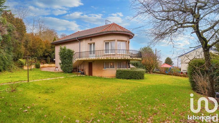 Maison 8 pièces 158 m²