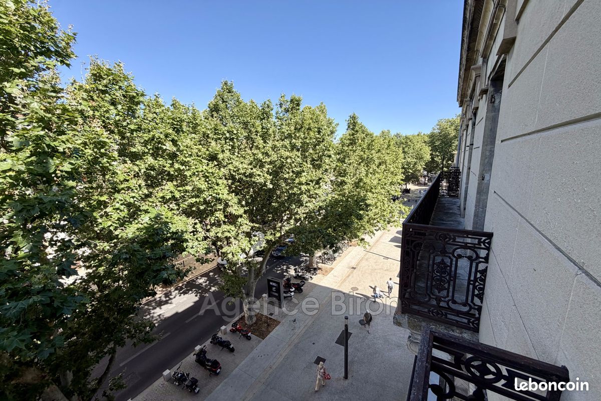 Appartement 6 pièces 161 m² · à Aix-en-Provence · 161 m² · 1 080 000 €
