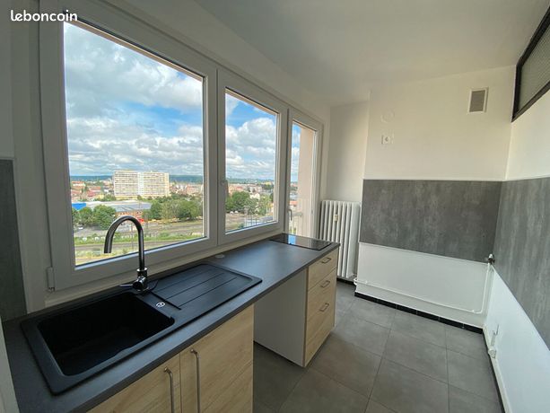 Studio 1 pièce 25 m²