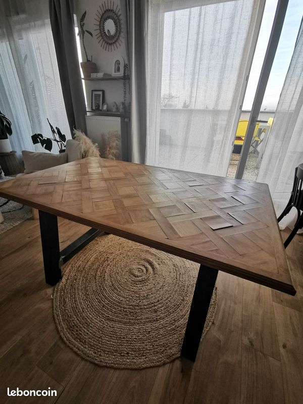 Table à manger style industriel (image 1)