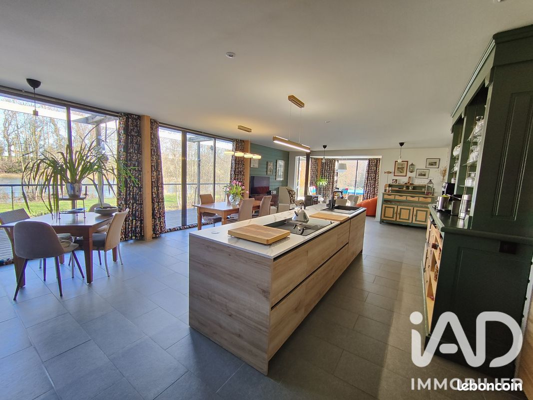 Maison 8 pièces 350 m² · à Oizon · 350 m² · 499 000 €