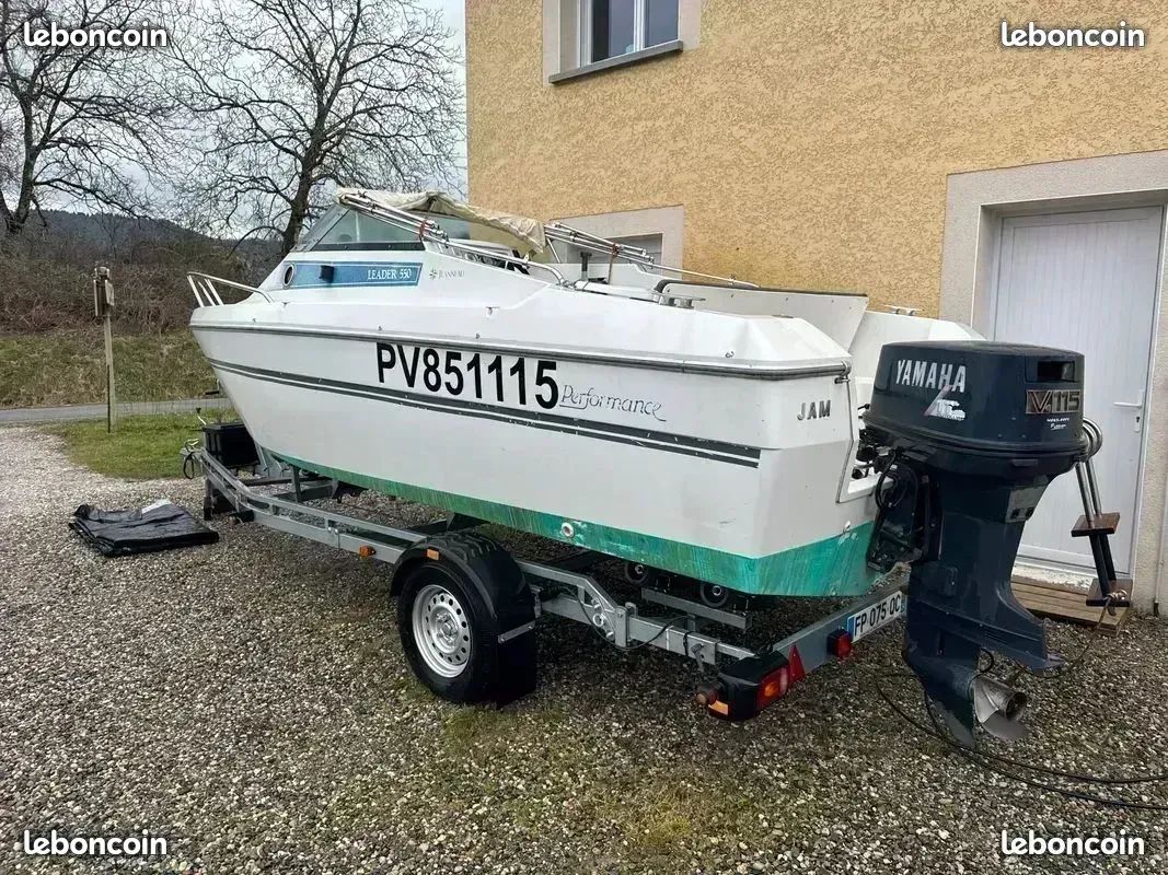 Bateau Jeanneau leader 550 moteur hors bord avec remorque ensemble (image 2)