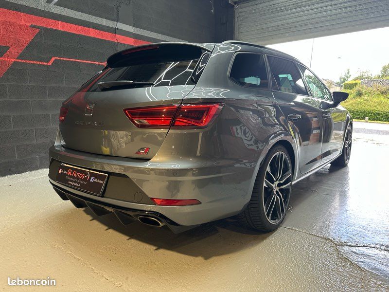 Seat Leon Cupra ST 4Drive 2.0 TSI 300 DSG6 (image 3)