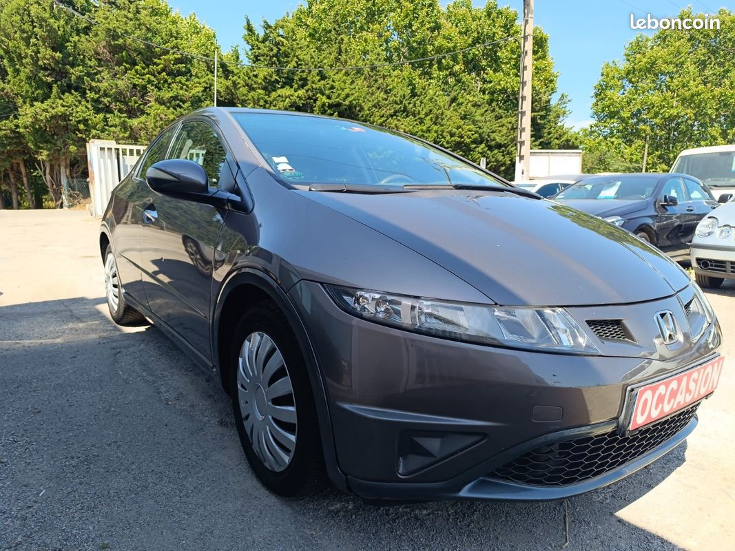 HONDA Civic VIII 1.4 Sport (image 2)