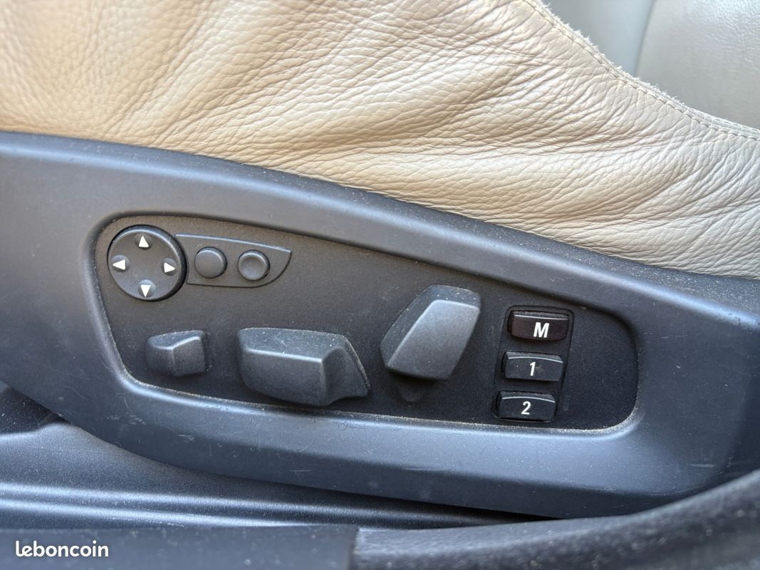 BMW M5 V10 E60 507Ch - Garantie 12 mois suivie Bmw toit ouvrant (image 24)