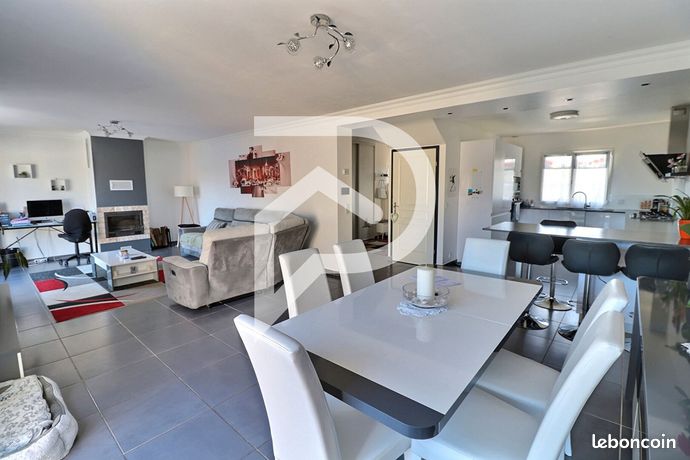 Maison 6 pièces 138 m²
