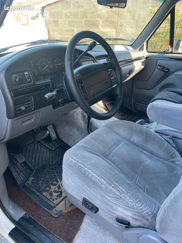 Ford bronco 4x4 (image 4)