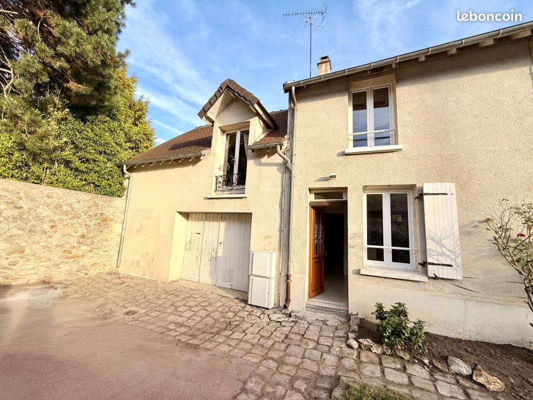 Appartement 2 pièces 61 m² · à Villiers-Adam · 61 m² · 180 000 €