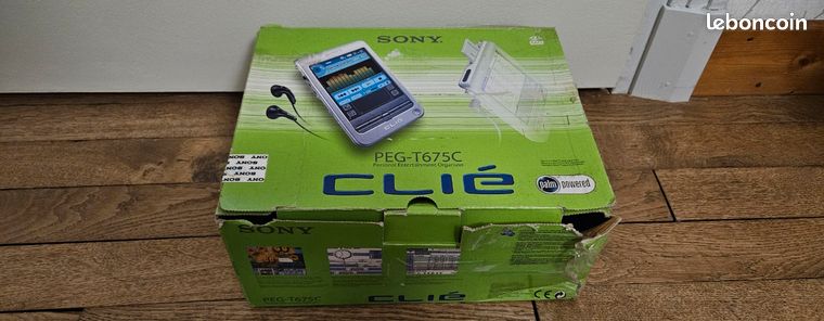 Sony Clié PEG-T675C – PDA Palm OS – Batterie Neuve Installée – Parfait État