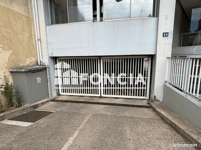 Parking Nantes · 105 €