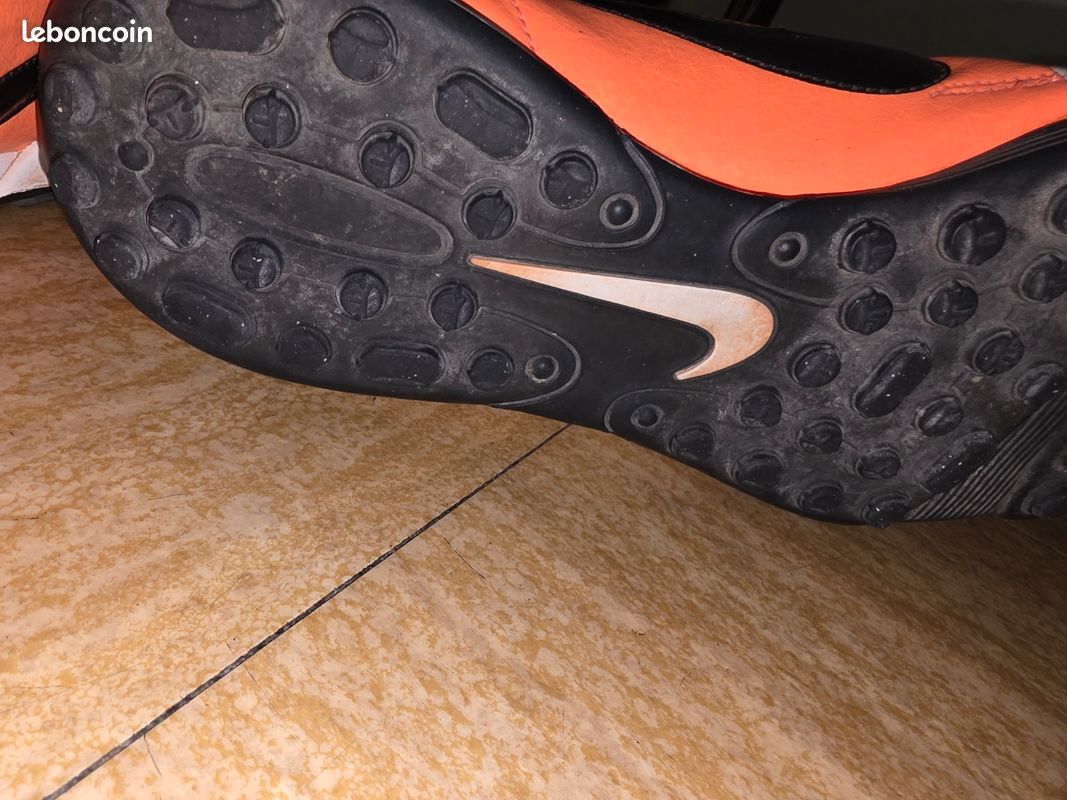 Lot 2 Paires Nike Football / Urban Taille 47.5 (Rare - Grande Taille) - Bon État (image 2)
