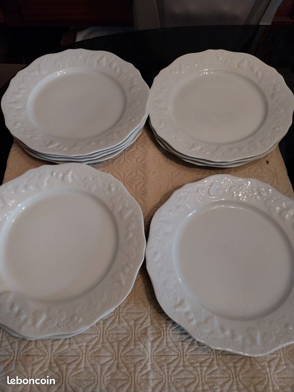 Au choix 6/11 assiettes plates blanches Philippe deshoulières modèle California Raisin vintage (image 2)