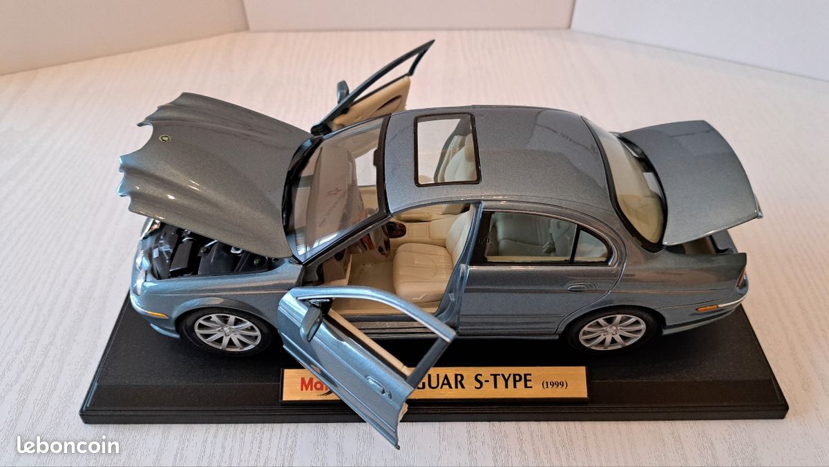 Jaguar S Type Maisto 1:18 Collection