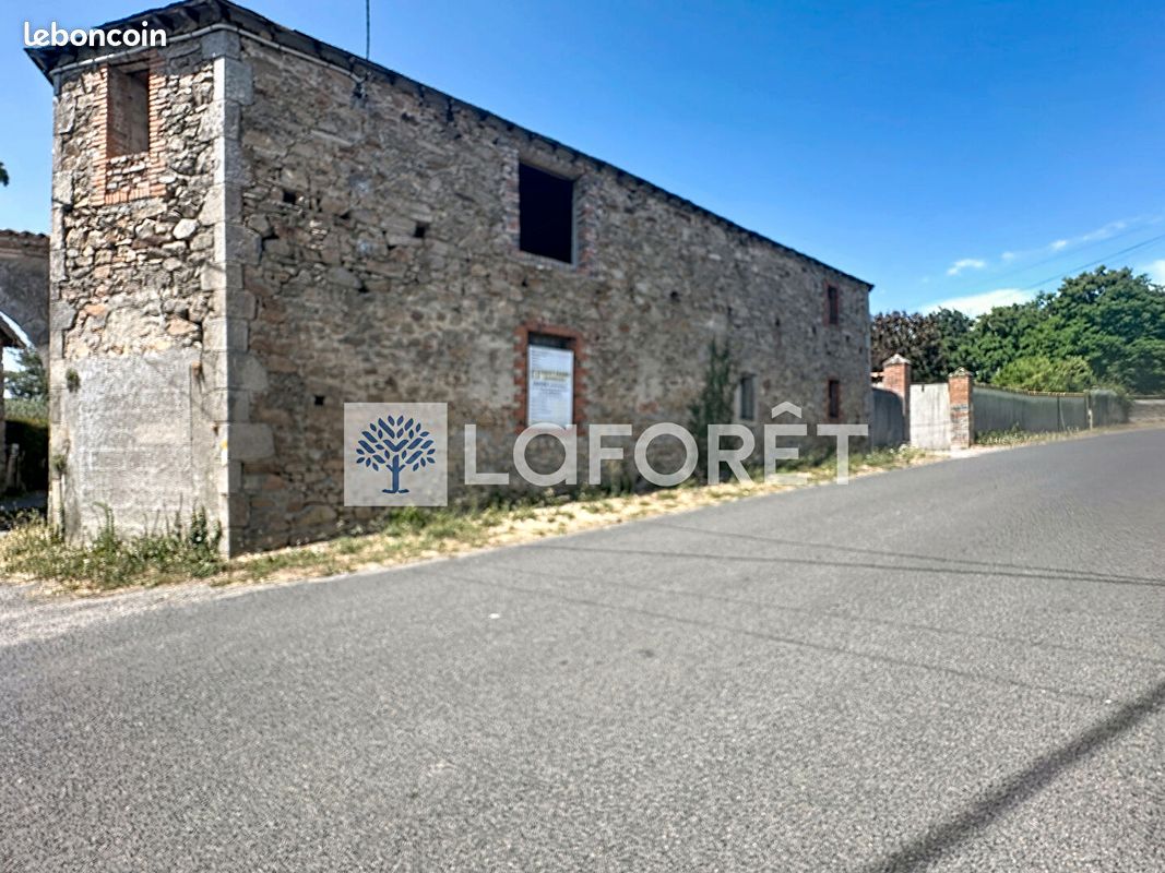 Maison 1 pièce 230 m² · à Bressuire · 230 m² · 67 440 €