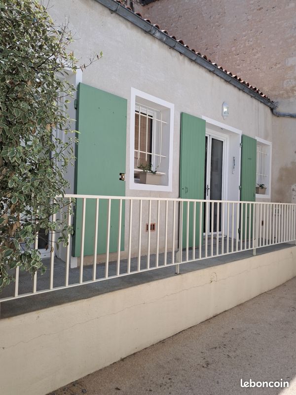 Appartement 1 pièce 30 m² · à Surgères · 30 m² · 420 €