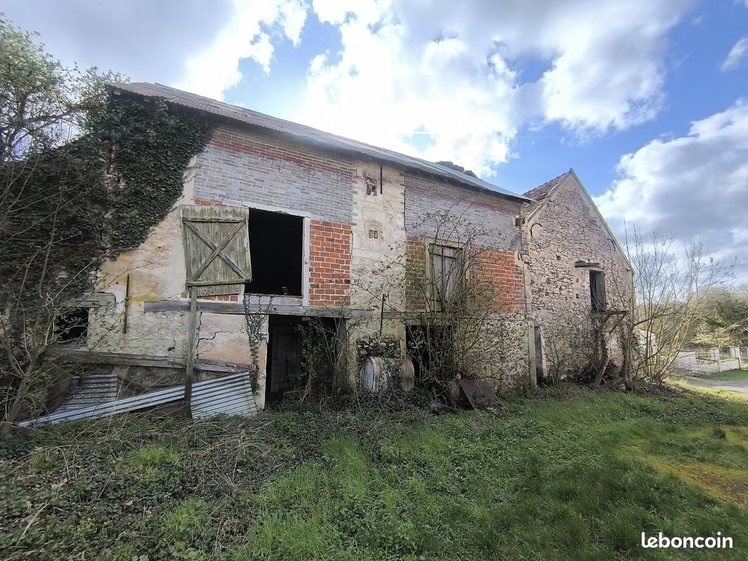 Maison 3 pièces 150 m² · à Courmont · 150 m² · 29 000 €