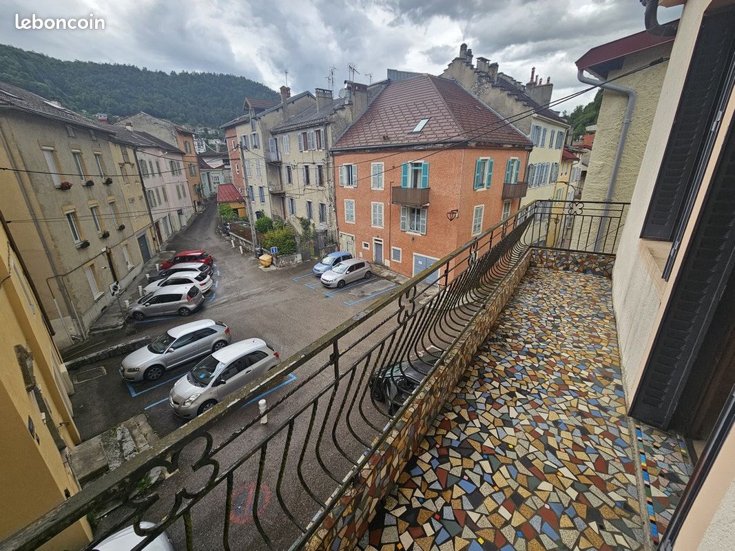 Immeuble 6 pièces 110 m² · à Saint-Claude · 110 m² · 86 000 €