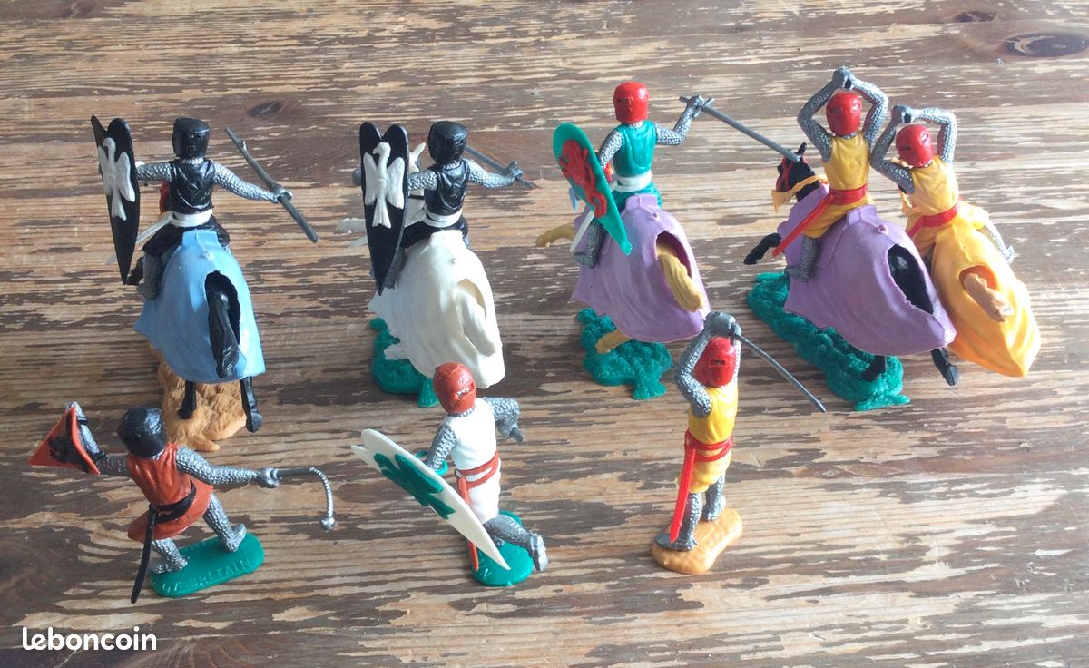 TIMPO TOYS LOT soldats Croisés EUR 40,00 - FR TIMPO TOYS LOT soldats Croisés EUR 40,00 - FR