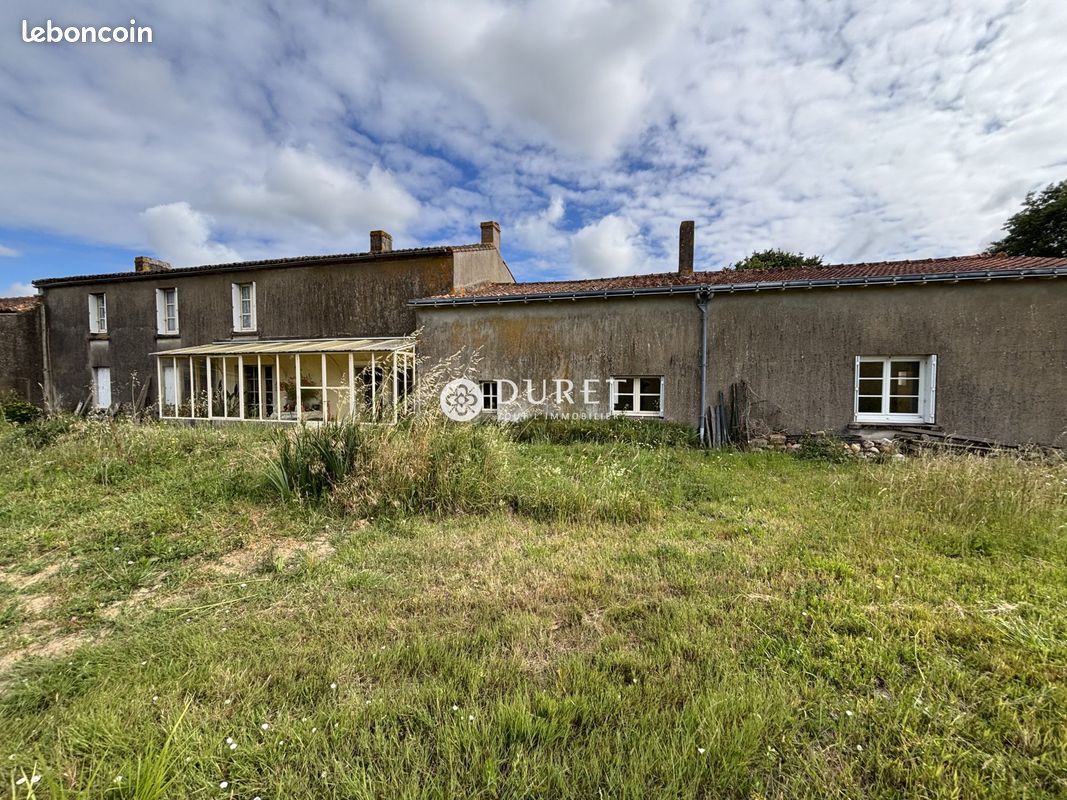 Maison 6 pièces 187 m² · à La Chapelle-Heulin · 187 m² · 200 000 €