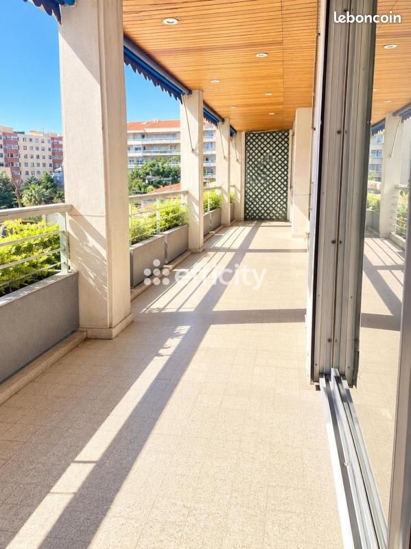 Appartement 5 pièces 166 m² · à Marseille · 166 m² · 539 000 €