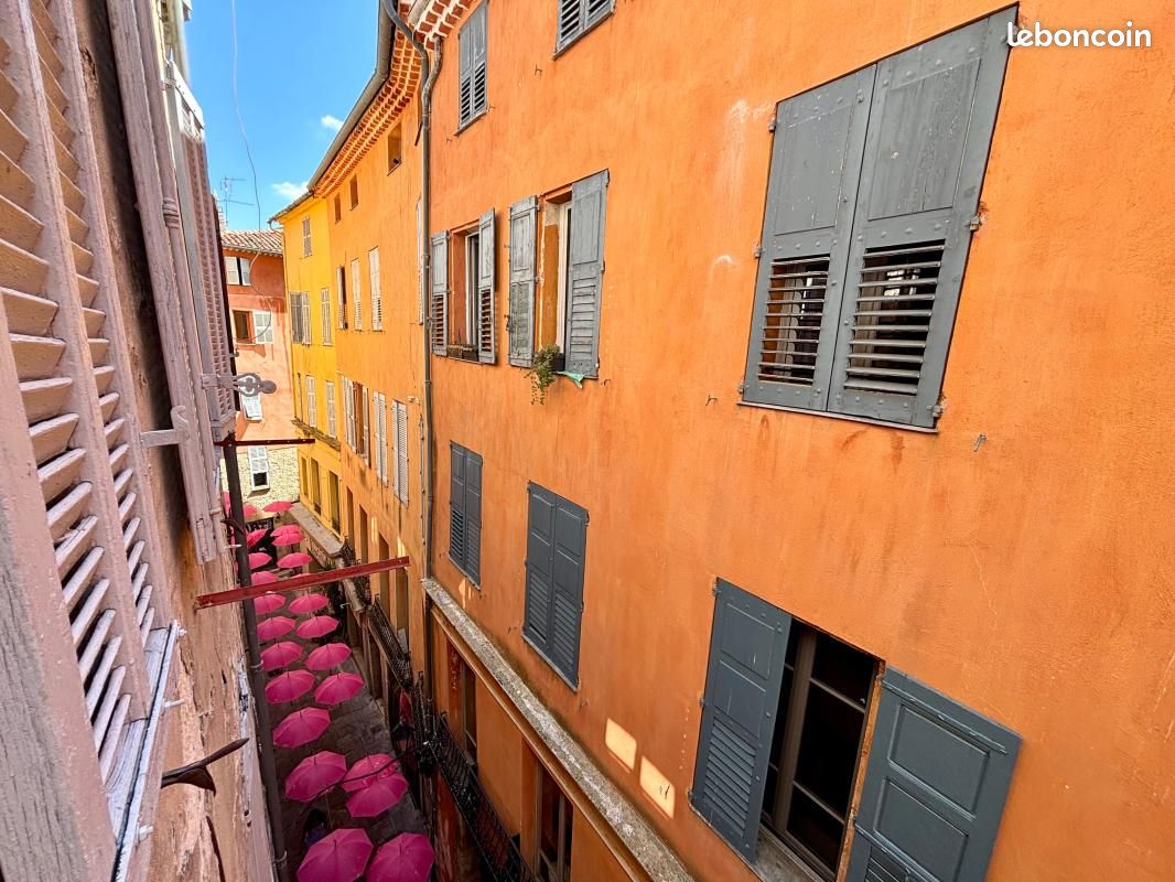 Appartement 2 pièces 69 m² · à Grasse · 69 m² · 119 000 €
