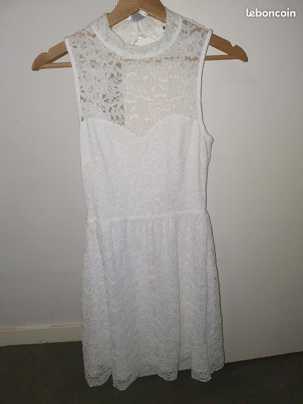 Robe blanche Jennyfer (image 1)