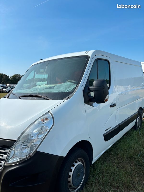 Renault Master (image 2)