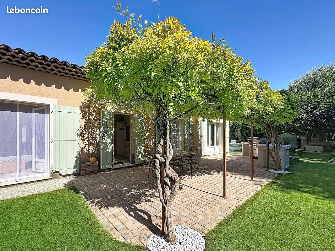 Maison 4 pièces 150 m² · à Roquefort-les-Pins · 150 m² · 690 000 €