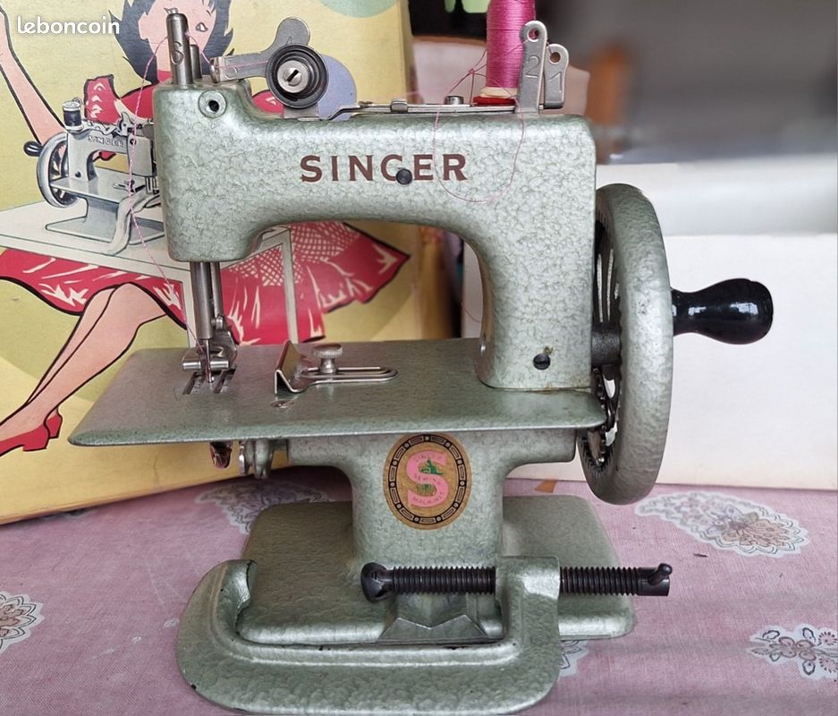 machine a coudre miniature, en métal, maison de poupée, couture S6