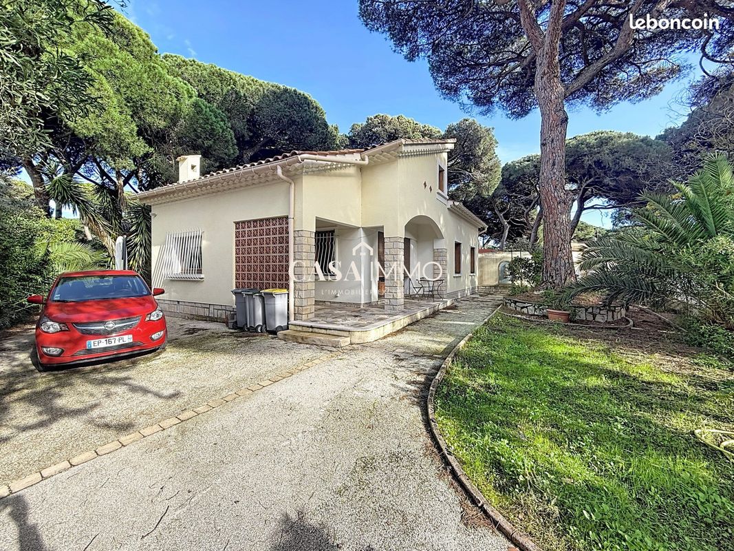 Maison 7 pièces 130 m² · à Hyères · 130 m² · 730 000 €