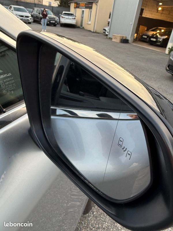 Lexus rx tva recuperable 2.5 450 h + phev f sport awd e cvt bva - toit ouvrant (image 18)