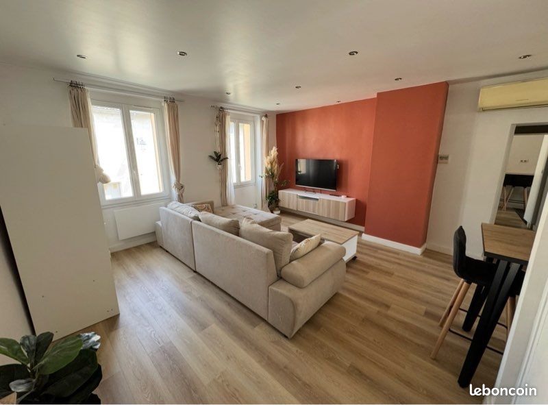 Appartement 2 pièces 55 m² · à Saint-Symphorien-d'Ozon · 55 m² · 900 €