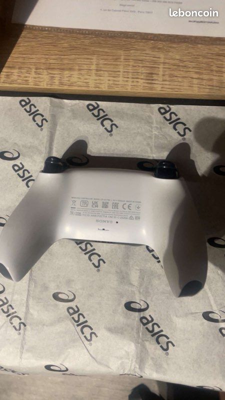 Manette PS5 négociable (image 2)