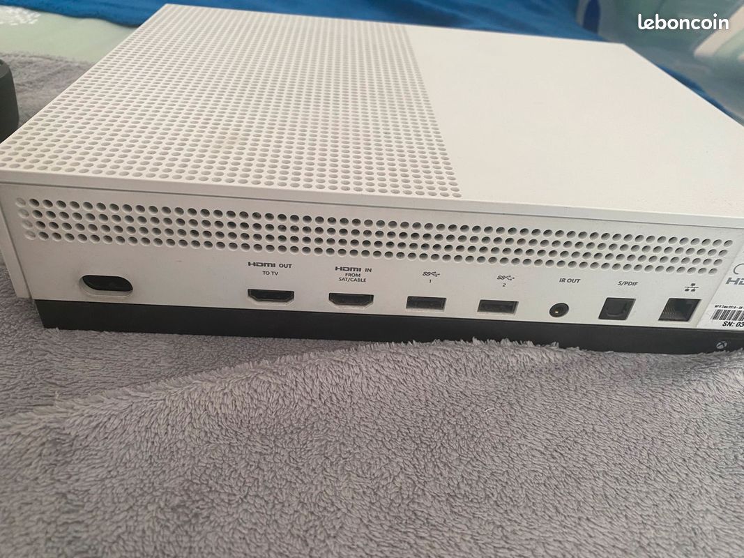 Xbox One S (image 1)