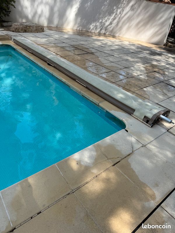 Bâche piscine (image 1)