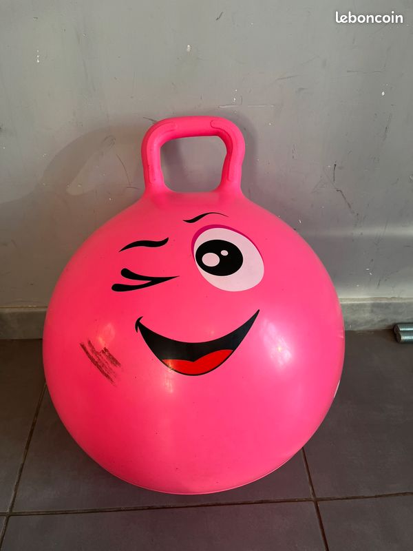 Ballon Sauteur Enfant 6 Ans Ballon Sauteur Géant Smiley - 65 Cm Vert Avec Poignée - Idéal Pour Enfants à Partir De 8 Ans Et Adultes (jusqu'à 80 Kg) - Jeu D'intérieur Sportif Et Rigolo