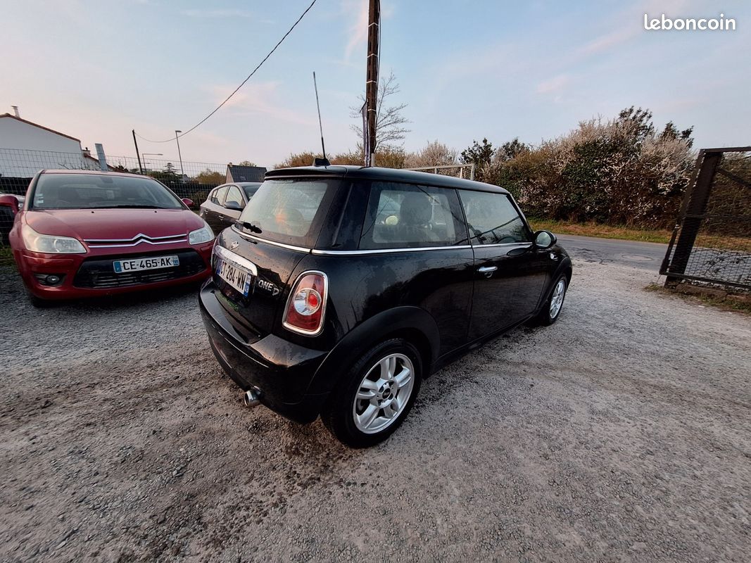 MINI HATCH R56 D 112 ch Cooper Pack Chili (image 4)