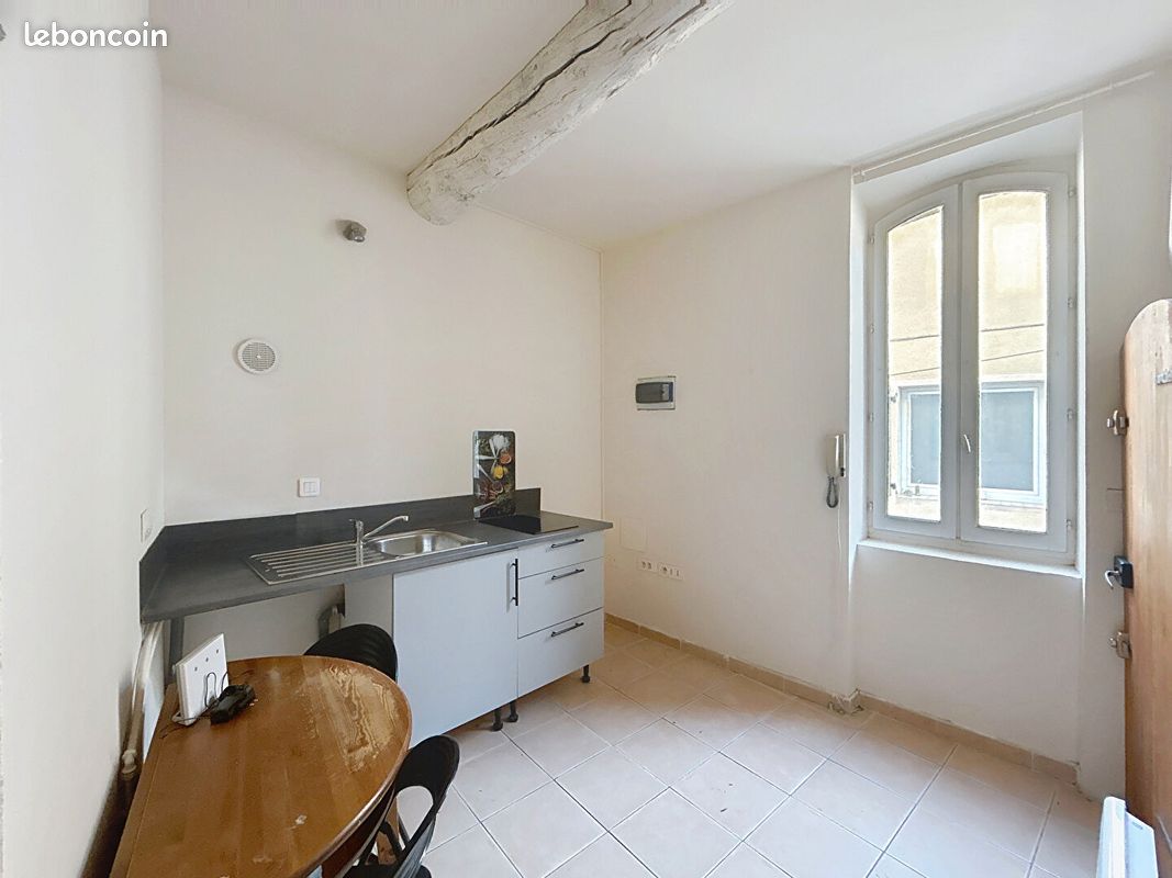 Appartement 1 pièce 20 m² · à Lambesc · 20 m² · 460 €/mois