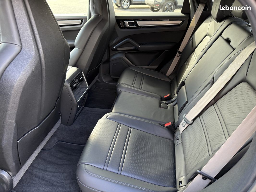 PORSCHE CAYENNE E-HYBRID 3.0 V6 462cv (image 35)