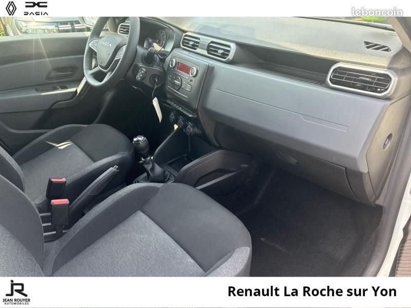 Dacia Duster 1.0 ECO-G 100ch Essential 4x2 (image 15)