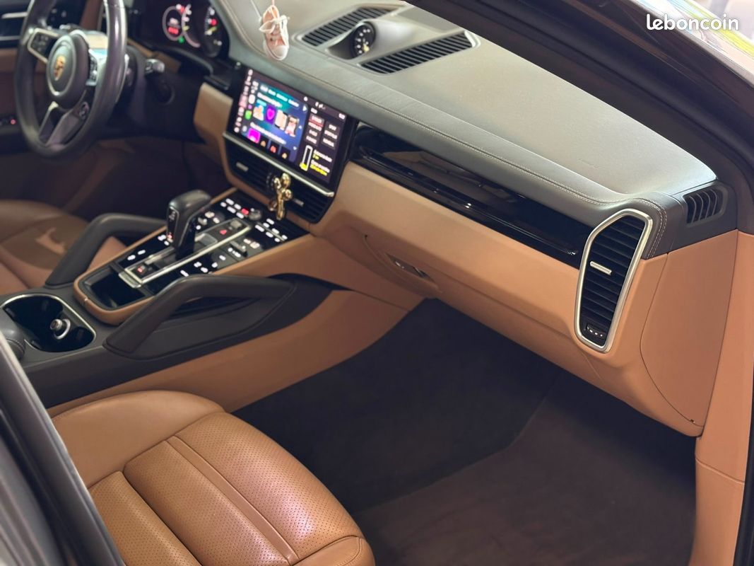 PORSCHE CAYENNE COUPE E-Hybrid 3.0 V6 462 ch Tiptronic BVA - Toit panoramique (image 10)