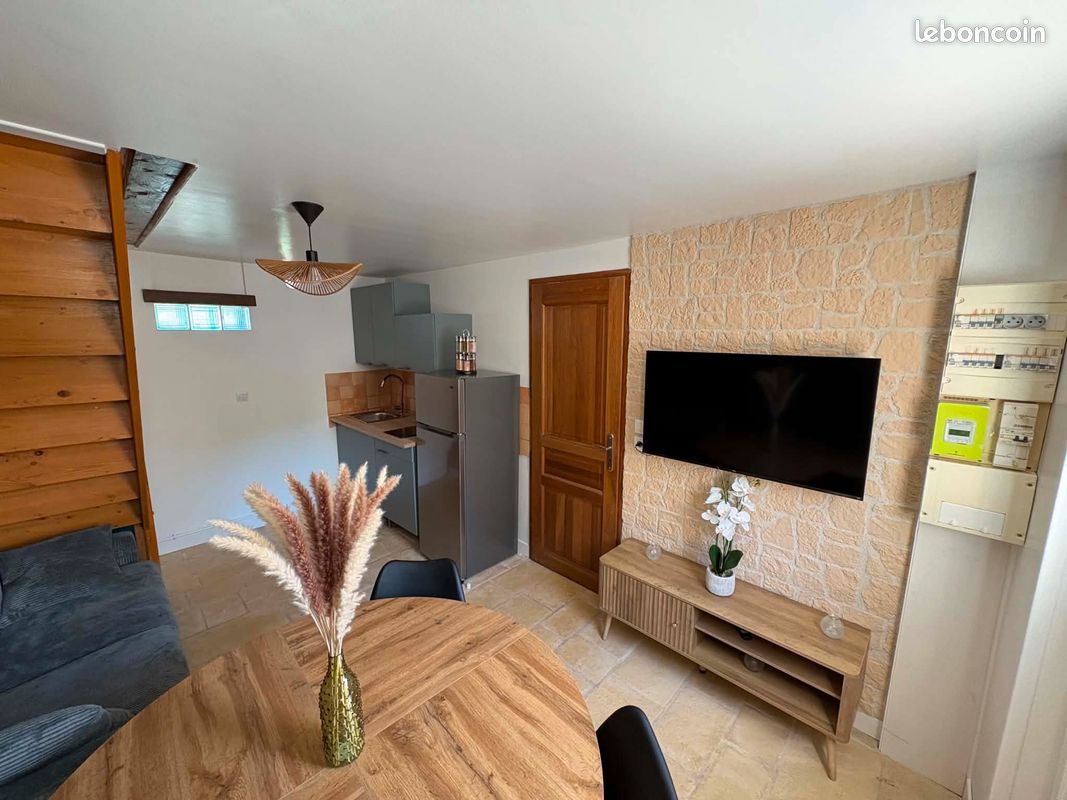 Maison 2 pièces 25 m² · à Hautefontaine · 25 m² · 530 €