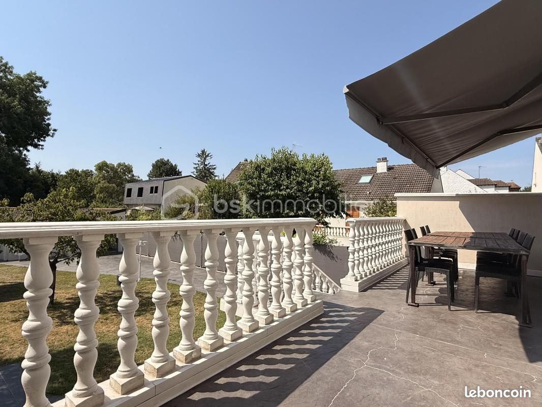 Maison 6 pièces 197 m² · à Gournay-sur-Marne · 197 m² · 589 000 €