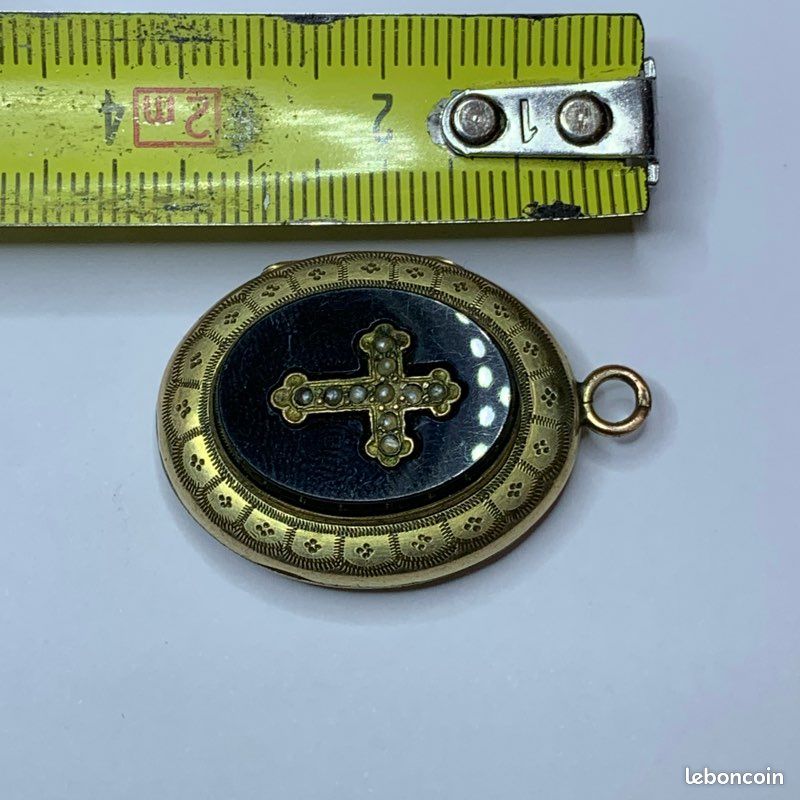 Pendentif porte photo Napoleon III vermeil onyx - Montres & Bijoux