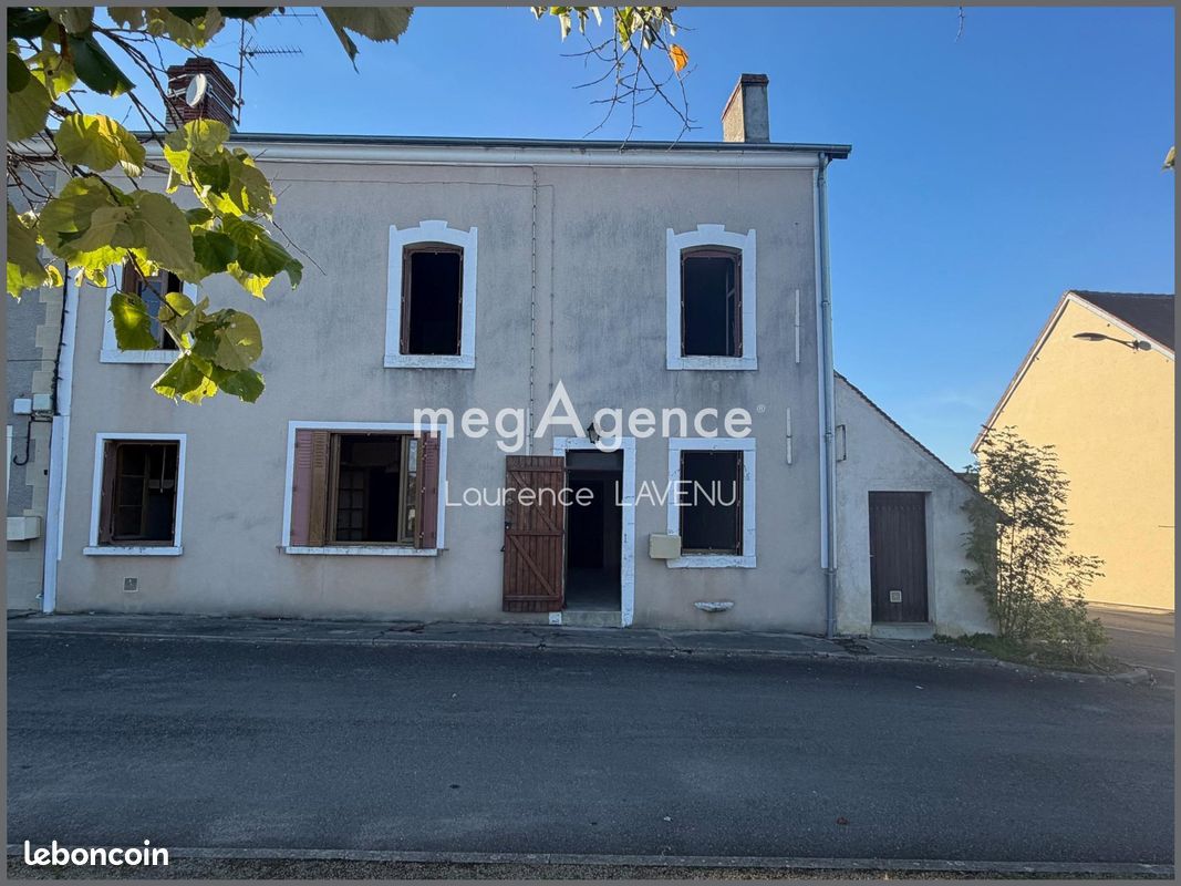 Maison 5 pièces 125 m² · à Bazaiges · 125 m² · 34 000 €