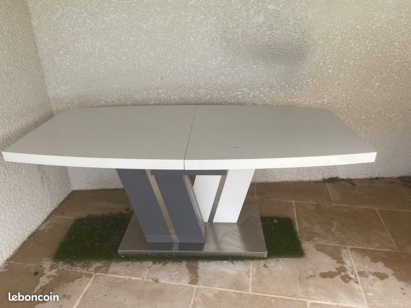 Table à manger extensible (image 1)